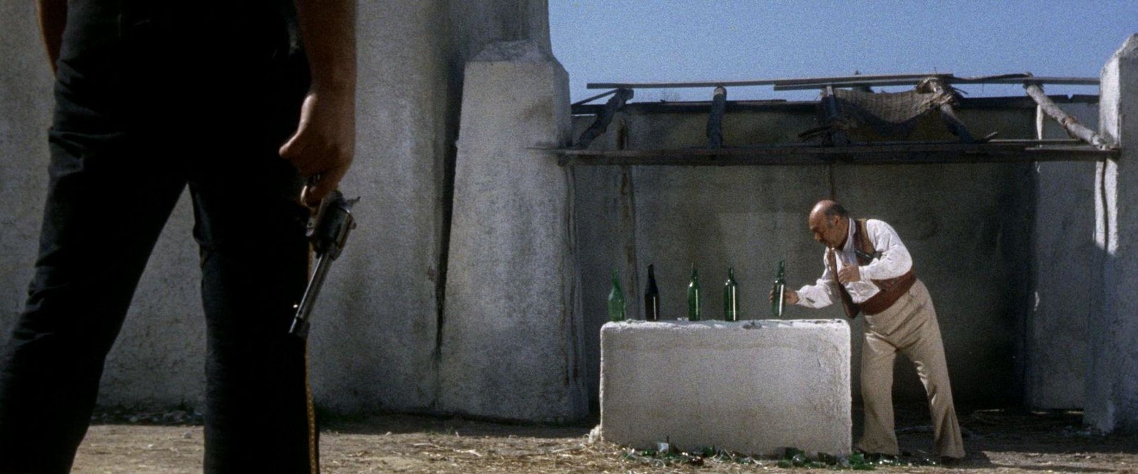 Django - Kreuze im blutigen Sand